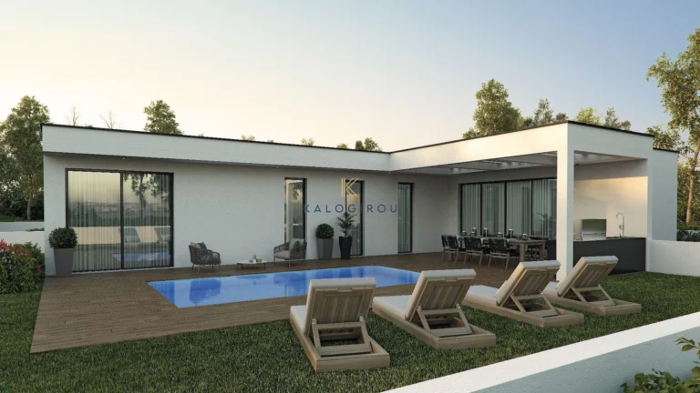 4 Bedroom House for Sale in Pervolia Larnacas
