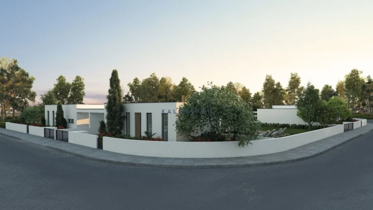 4 Bedroom House for Sale in Pervolia Larnacas