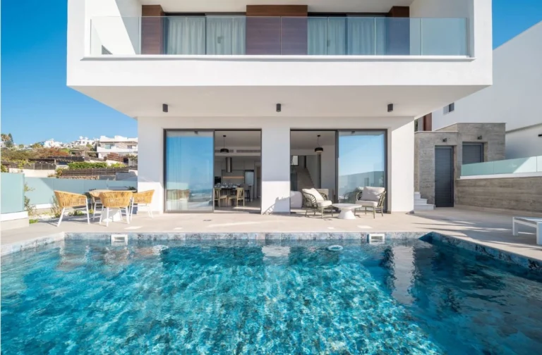 3 Bedroom House for Sale in Chlorakas, Paphos District