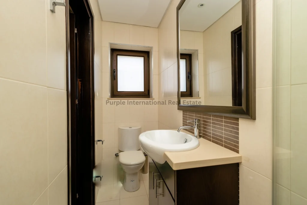470m² House for Sale in Pervolia Larnacas