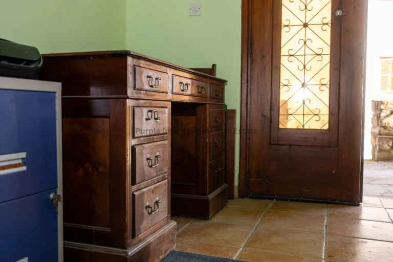 2 Bedroom House for Sale in Tochni, Larnaca District