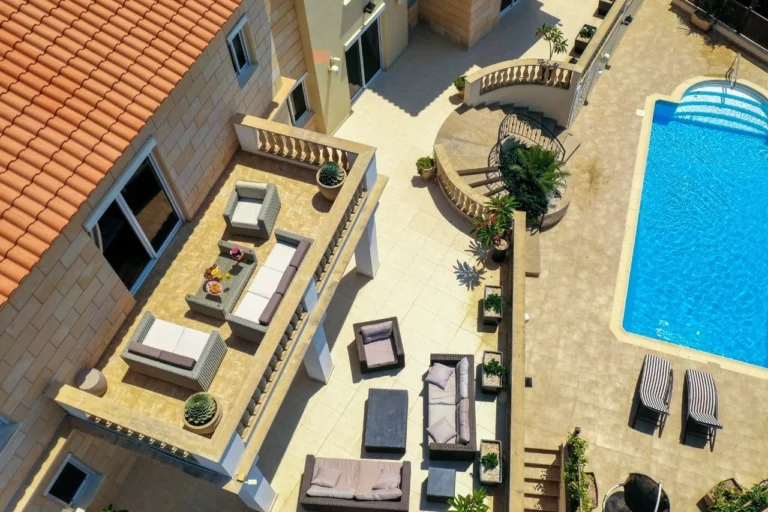 5 Bedroom House for Sale in Agios Tychonas, Limassol District