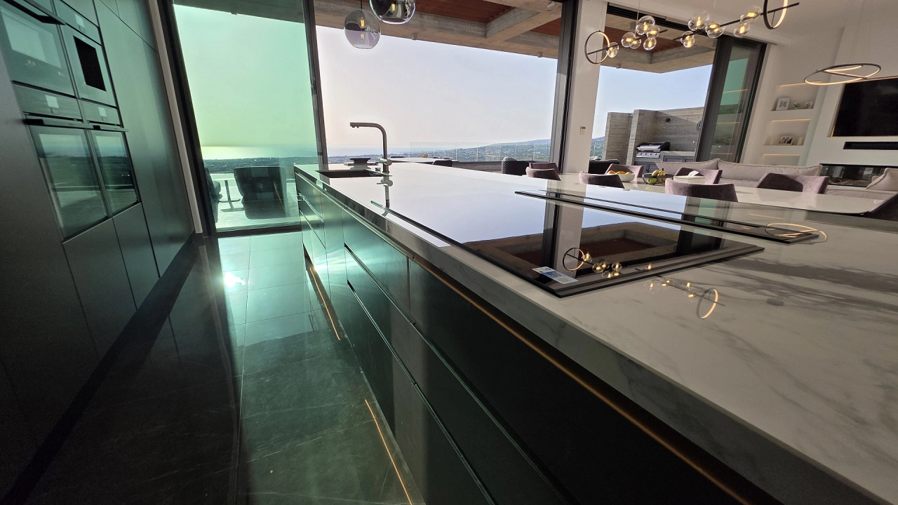 5 Bedroom House for Sale in Armou, Paphos District