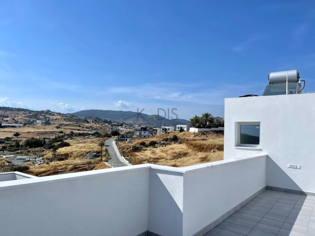 3 Bedroom House for Sale in Parekklisia, Limassol District