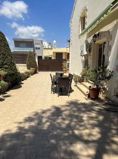 3 Bedroom House for Sale in Limassol – Agios Spyridon