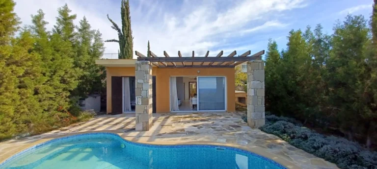 3 Bedroom House for Sale in Chlorakas, Paphos District