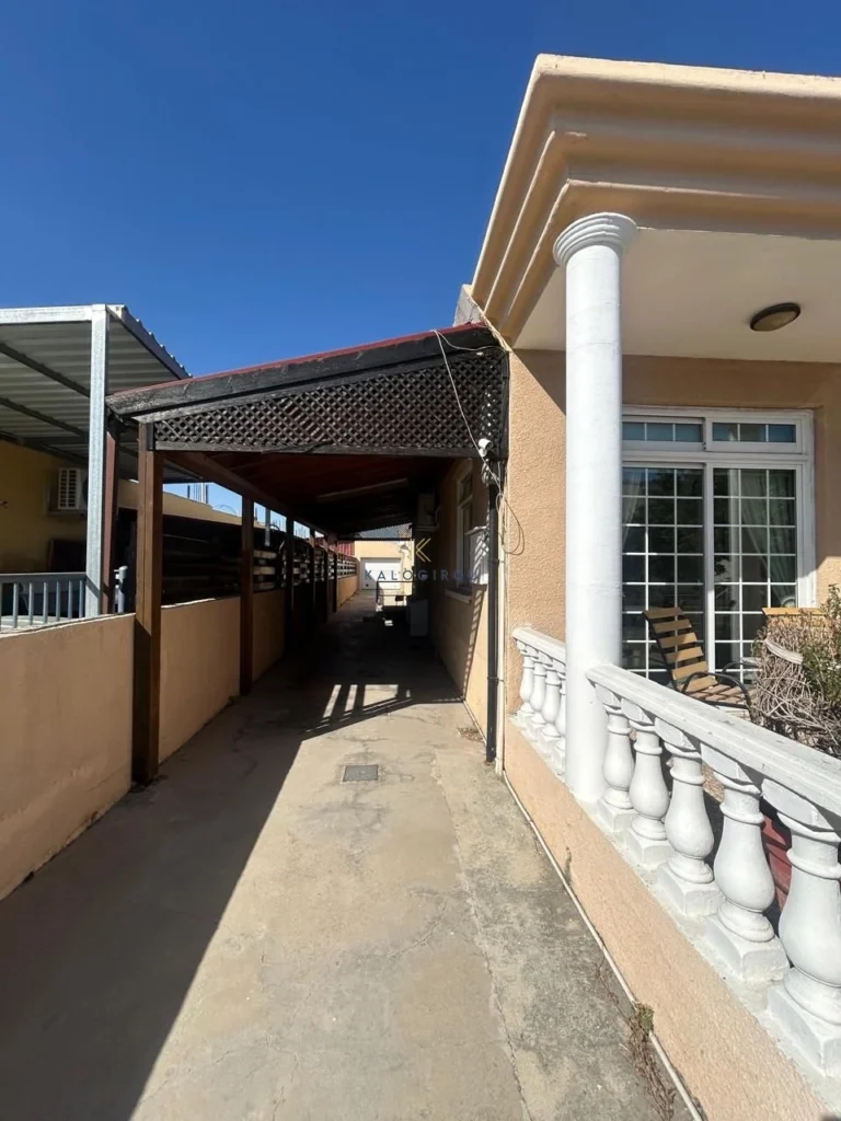 3 Bedroom House for Sale in Aradippou, Larnaca District