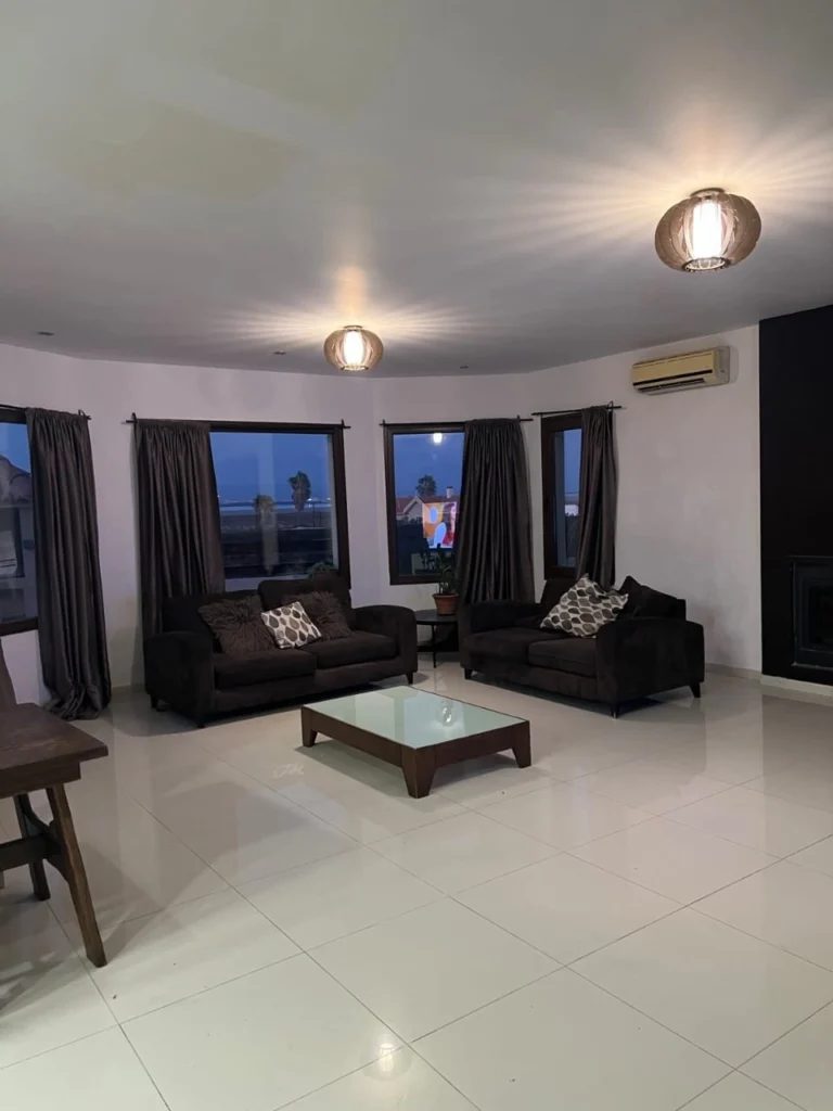 3 Bedroom House for Sale in Akrotiri, Limassol District