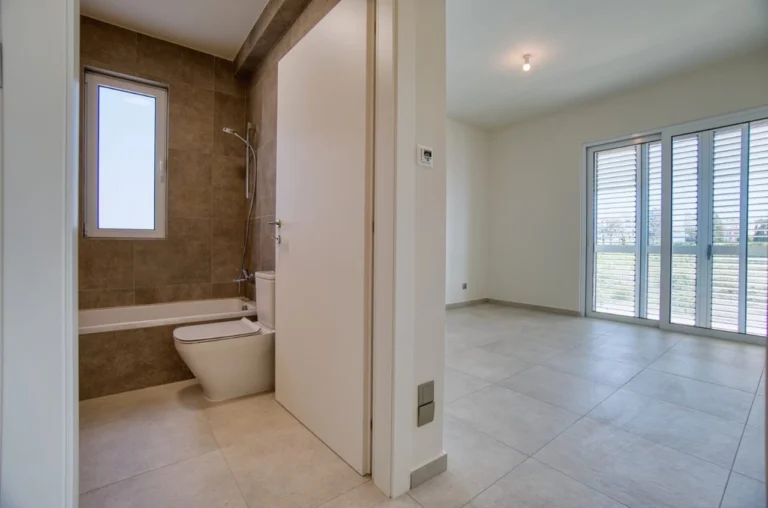3 Bedroom Apartment for Sale in Chlorakas, Paphos District