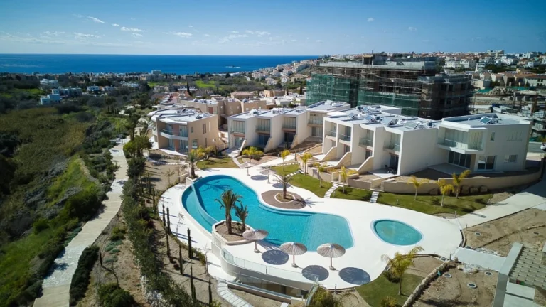 3 Bedroom Apartment for Sale in Chlorakas, Paphos District