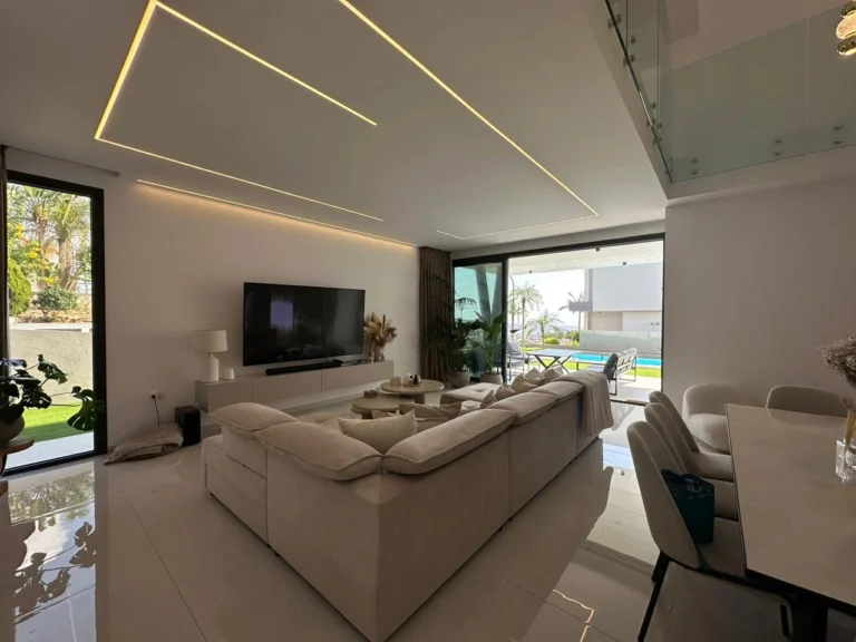 5 Bedroom House for Sale in Limassol – Agia Fyla