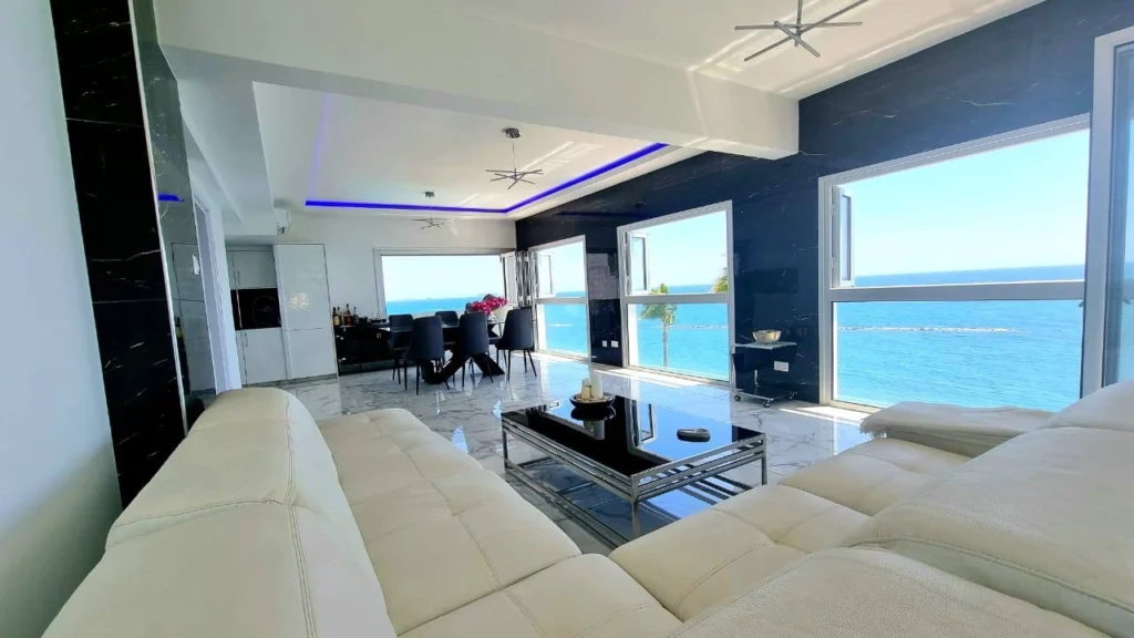 3 Bedroom Apartment for Sale in Germasogeia, Limassol District