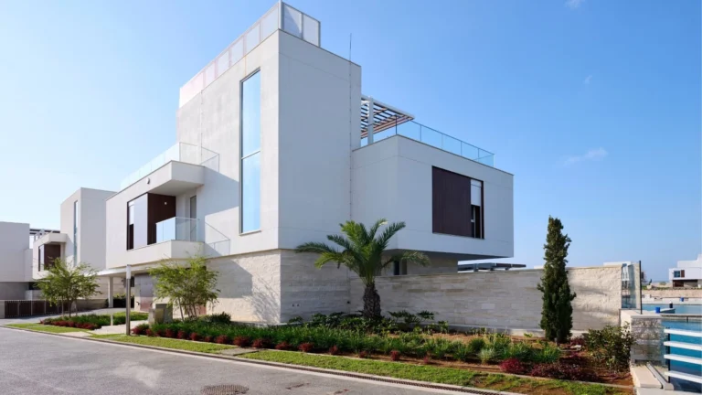 4 Bedroom House for Sale in Famagusta – Agia Napa