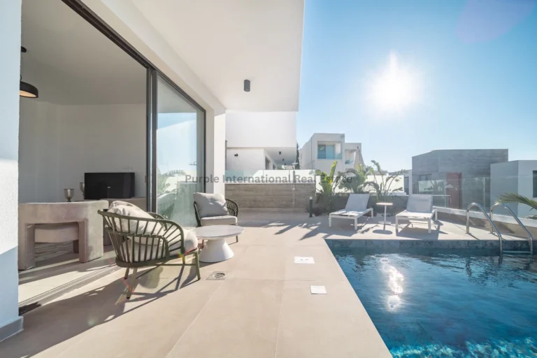 3 Bedroom House for Sale in Chlorakas, Paphos District