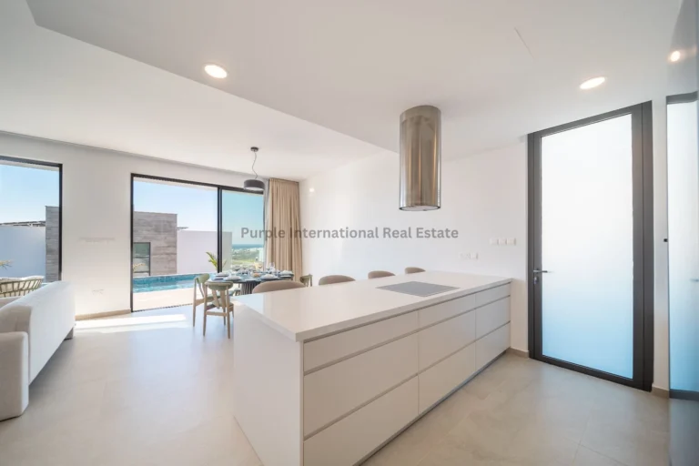 3 Bedroom House for Sale in Chlorakas, Paphos District