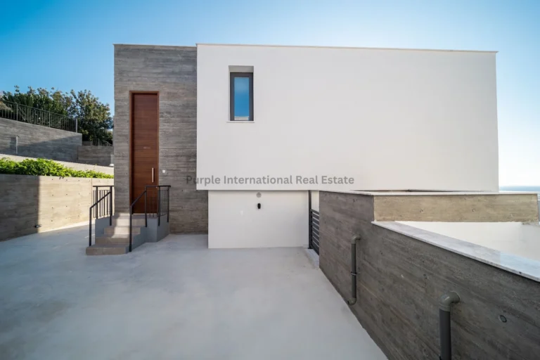 3 Bedroom House for Sale in Chlorakas, Paphos District