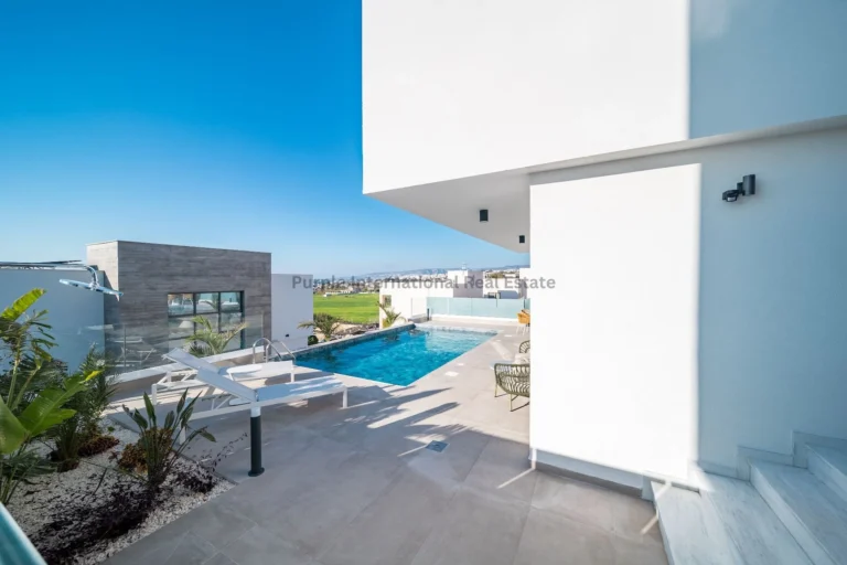 3 Bedroom House for Sale in Chlorakas, Paphos District