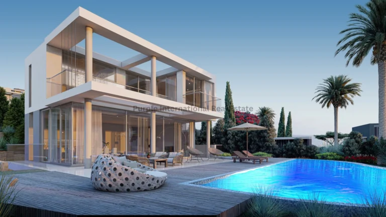 5 Bedroom House for Sale in Sea Caves, Paphos District