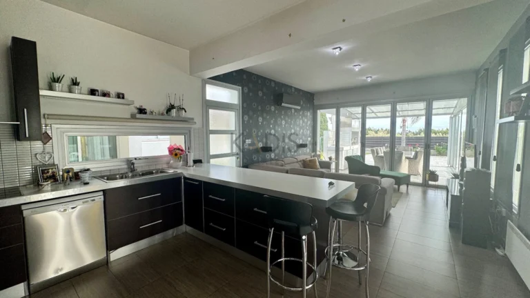 4 Bedroom House for Rent in Ypsonas, Limassol District