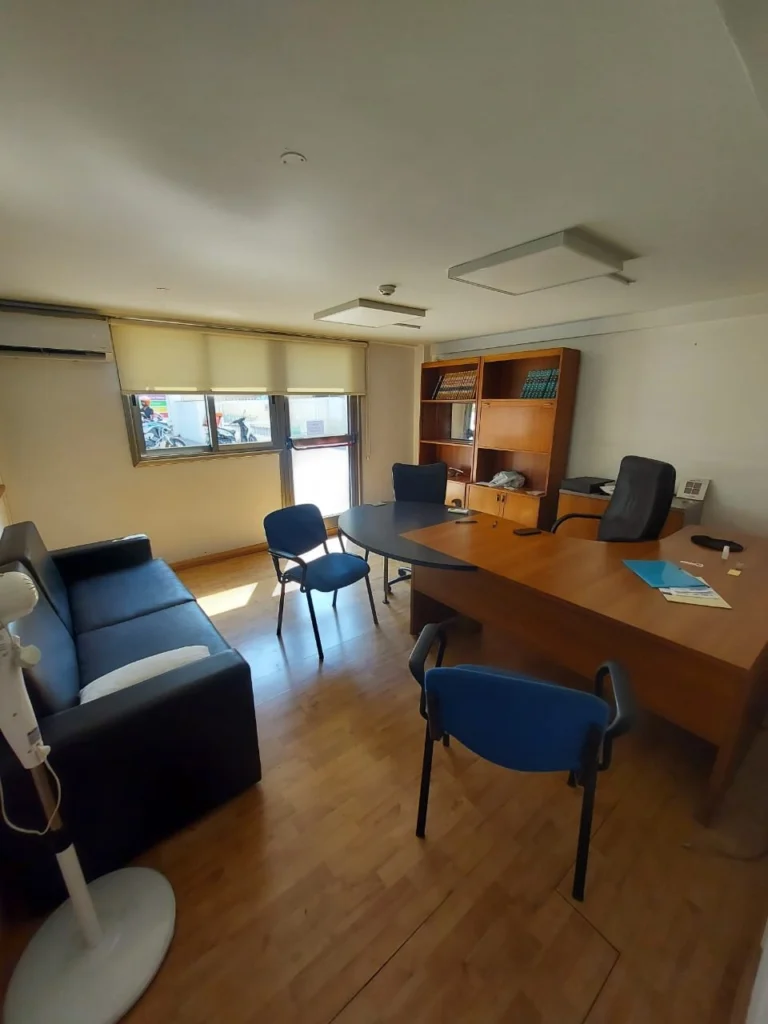 195m² Office for Rent in Limassol – Petrou kai Pavlou