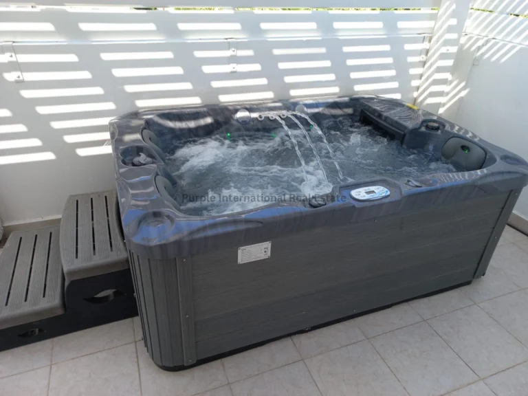 2 Bedroom Apartment for Sale in Paphos – Universal