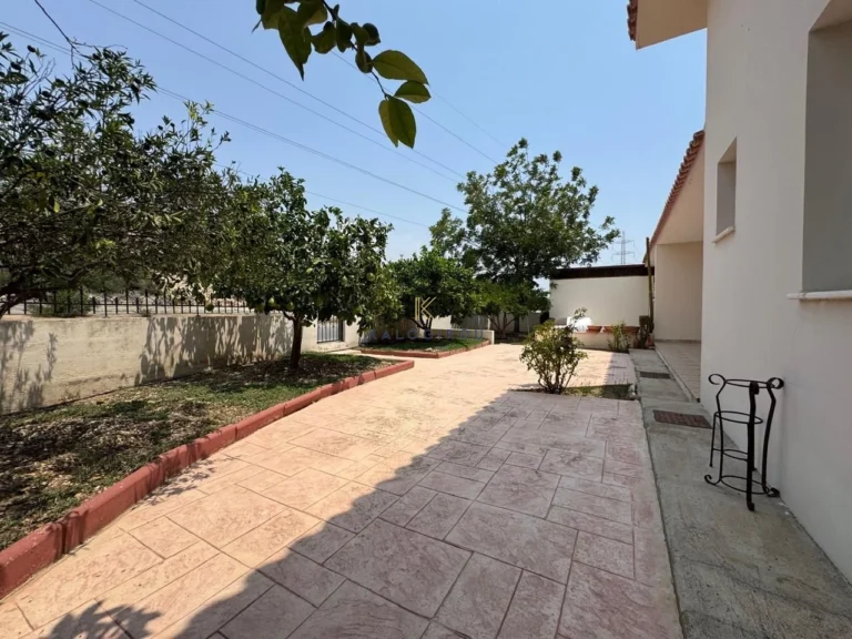 3 Bedroom House for Sale in Oroklini, Larnaca District