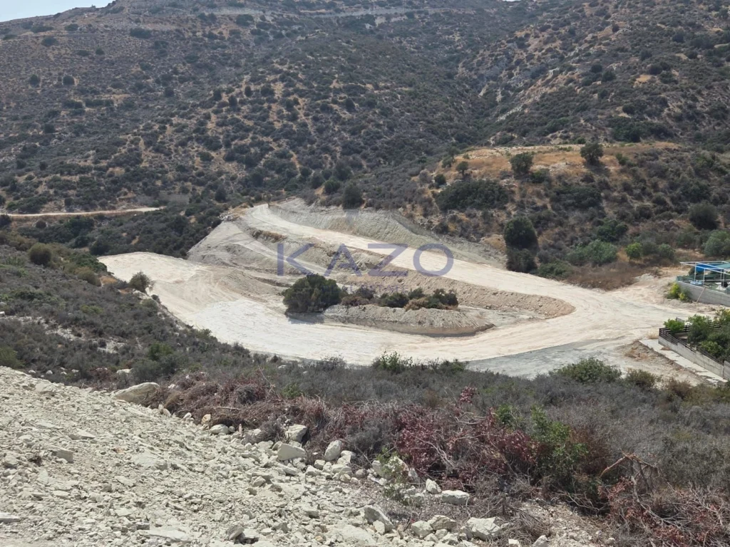 846m² Plot for Sale in Agios Tychonas, Limassol District