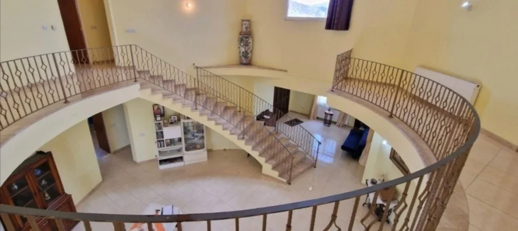 6+ Bedroom House for Sale in Asgata, Limassol District