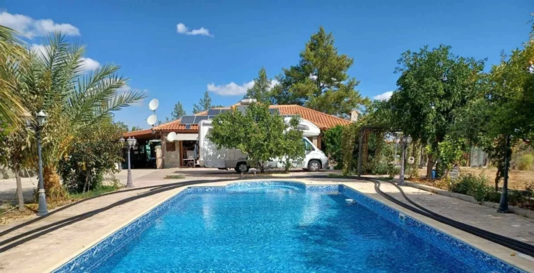 Cheap Houses and Villas for Sale Nicosia up to 900000 euro