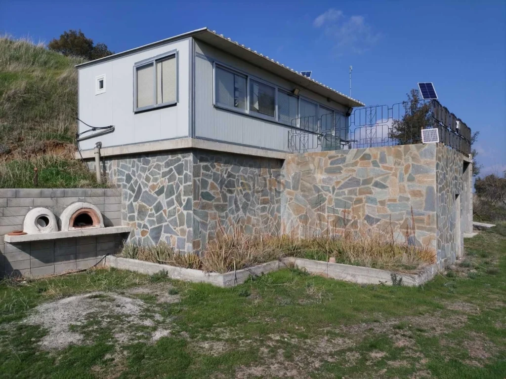 2 Bedroom House for Sale in Klirou, Nicosia District