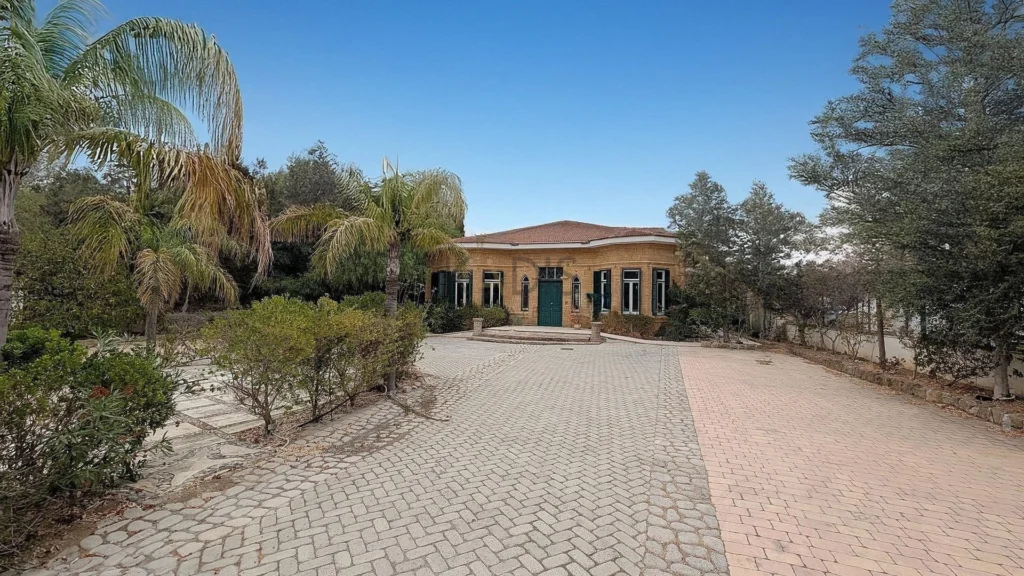 558m² Building for Sale in Nicosia District