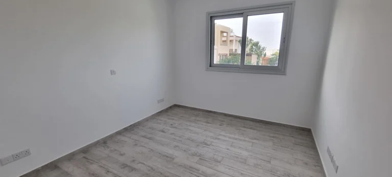 5 Bedroom House for Sale in Paphos – Anavargos