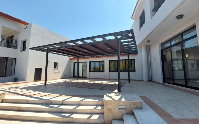 5 Bedroom House for Sale in Geroskipou, Paphos District