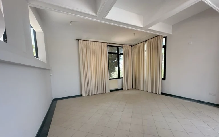 5 Bedroom House for Sale in Geroskipou, Paphos District