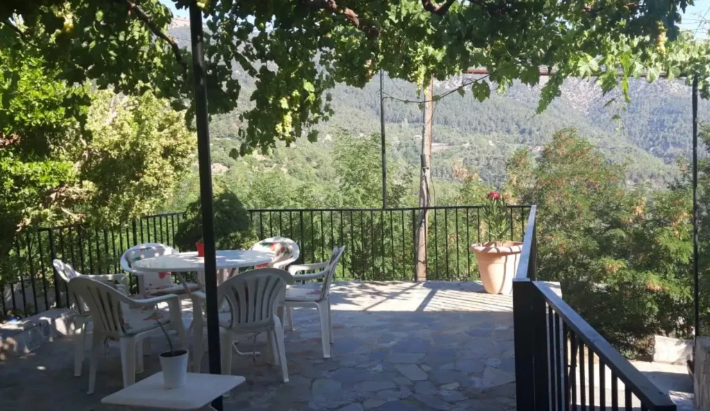 2 Bedroom House for Sale in Prodromos, Limassol District