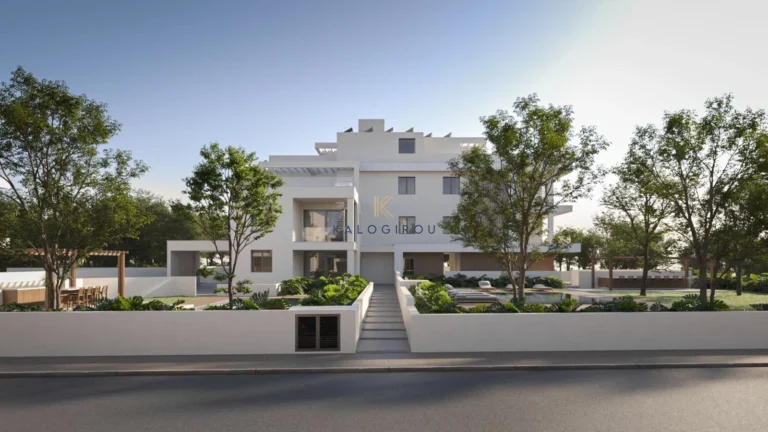 4 Bedroom House for Sale in Pervolia Larnacas