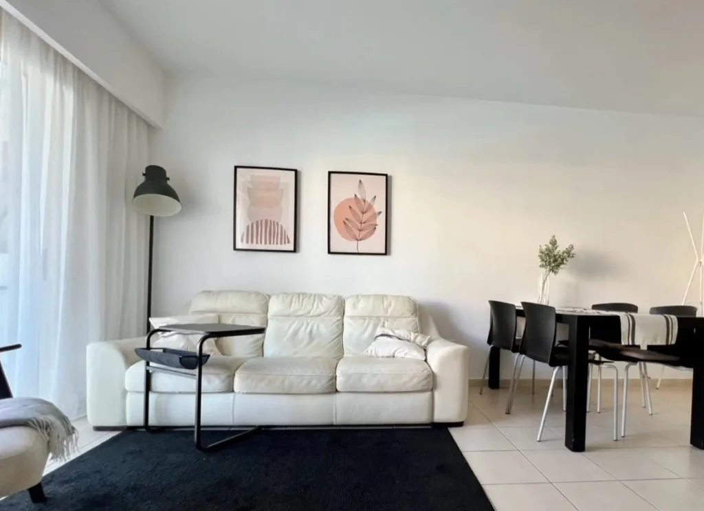 2 Bedroom Apartment for Sale in Paphos – Universal