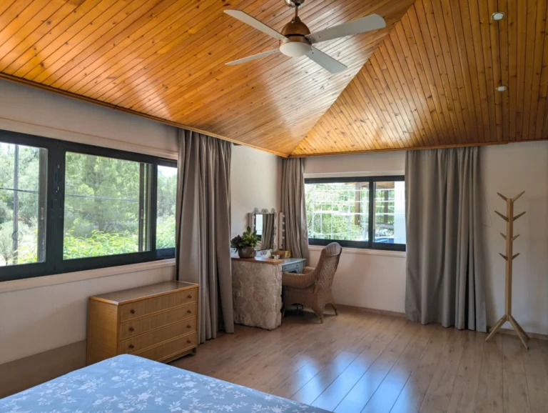 Cheap Houses and Villas for Sale Nicosia up to 600000 euro