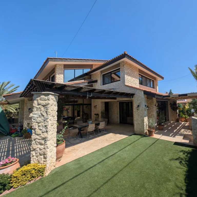 Cheap Houses and Villas for Sale Nicosia up to 600000 euro