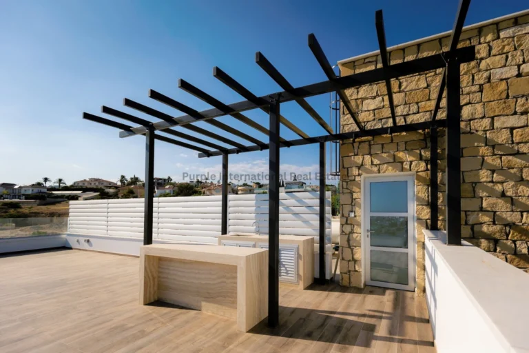 2 Bedroom Apartment for Rent in Germasogeia, Limassol District