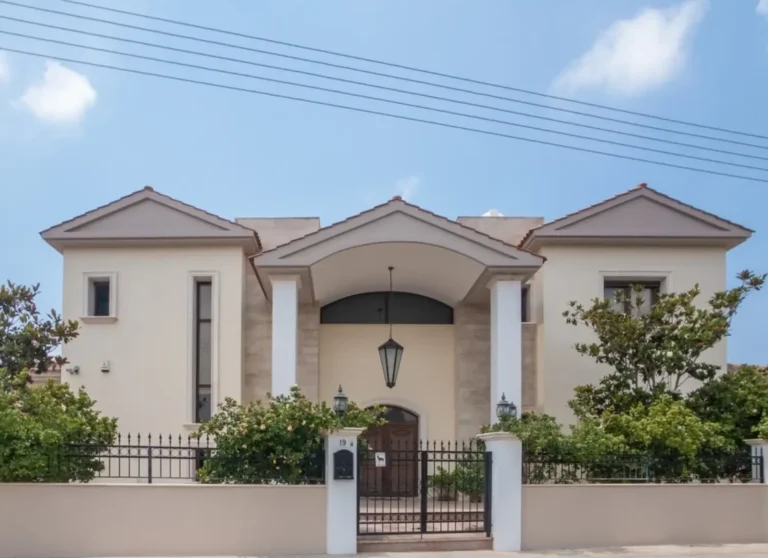 6+ Bedroom House for Sale in Empa, Paphos District