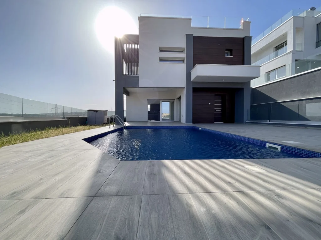 4 Bedroom House for Sale in Parekklisia, Limassol District