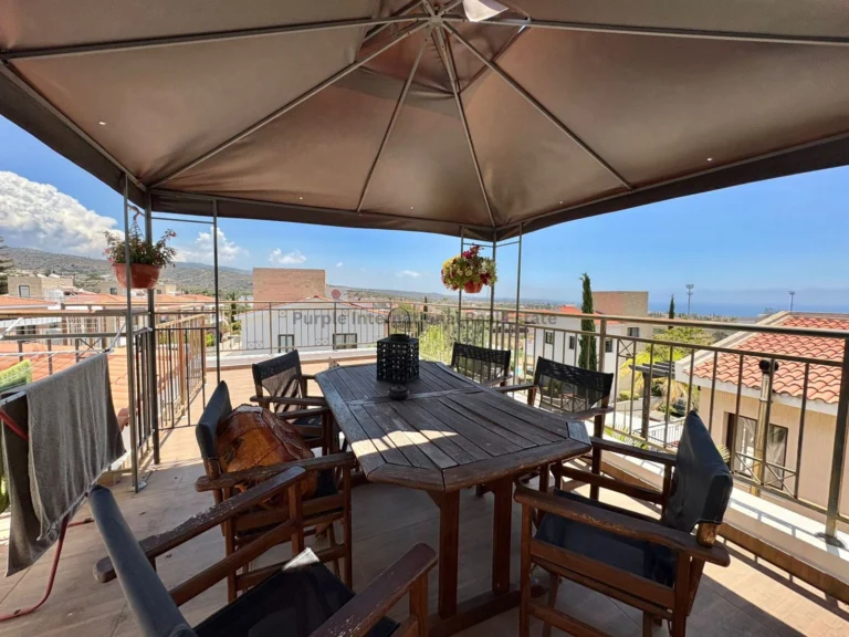 3 Bedroom House for Sale in Peyia, Paphos District