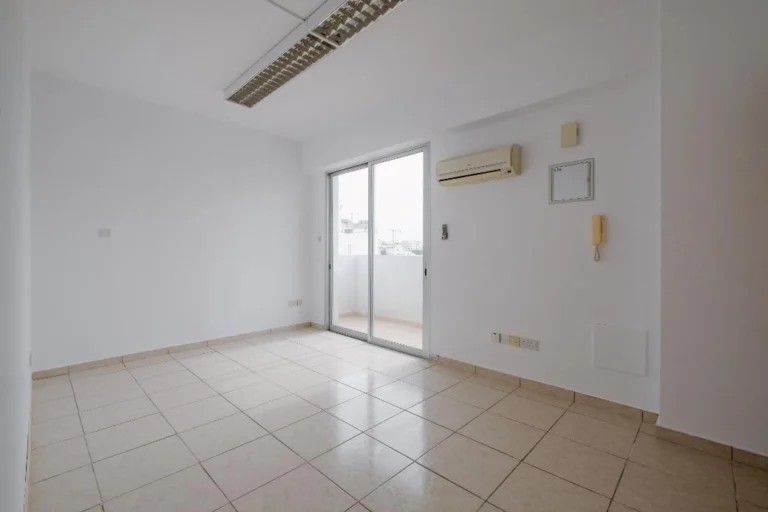 211m² Office for Sale in Nicosia – Agios Antonios