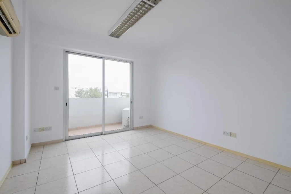 211m² Office for Sale in Nicosia – Agios Antonios