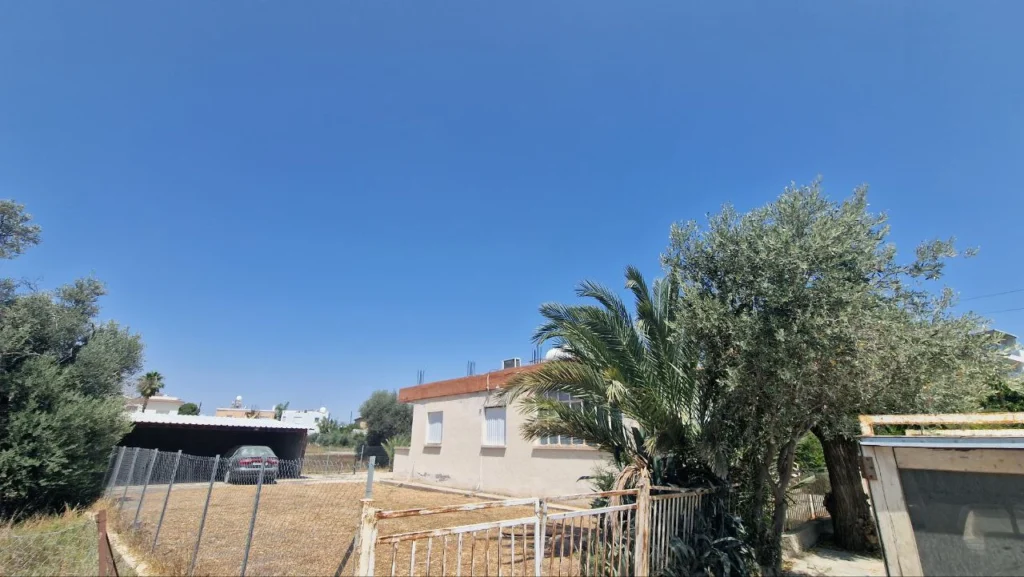 604m² Plot for Sale in Agios Dometios – Agios Georgios, Nicosia District