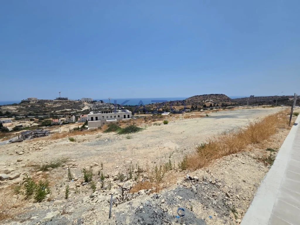 1,422m² Plot for Sale in Agios Tychonas, Limassol District