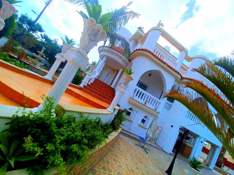 4 Bedroom House for Rent in Konia, Paphos District