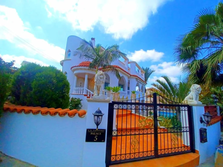 4 Bedroom House for Rent in Konia, Paphos District