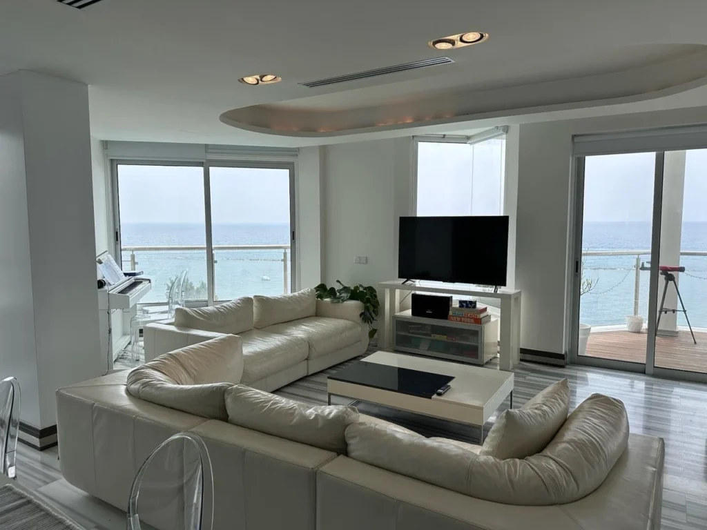 3 Bedroom Apartment for Rent in Potamos Germasogeias, Limassol District